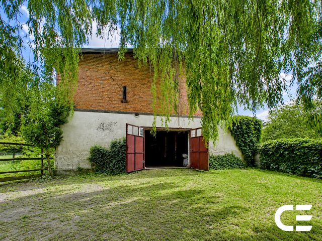 Dom na sprzedaż, 7 pokoi, 580 m², Zbytowa