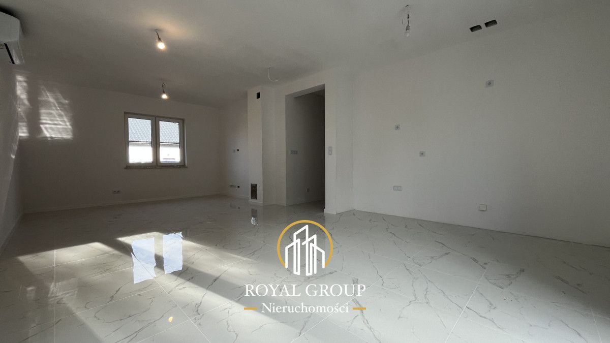 dom wolnostojący, 5 pokoi Krasienin. Zdjęcie 2