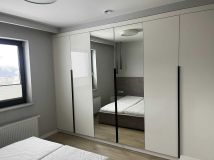 Mieszkanie 3-pokojowe Milejowice. Zdjęcie 1