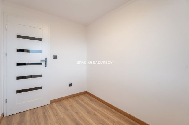 Mieszkanie 3-pokojowe Karniowice, ul. Osiedlowa. Zdjęcie 9