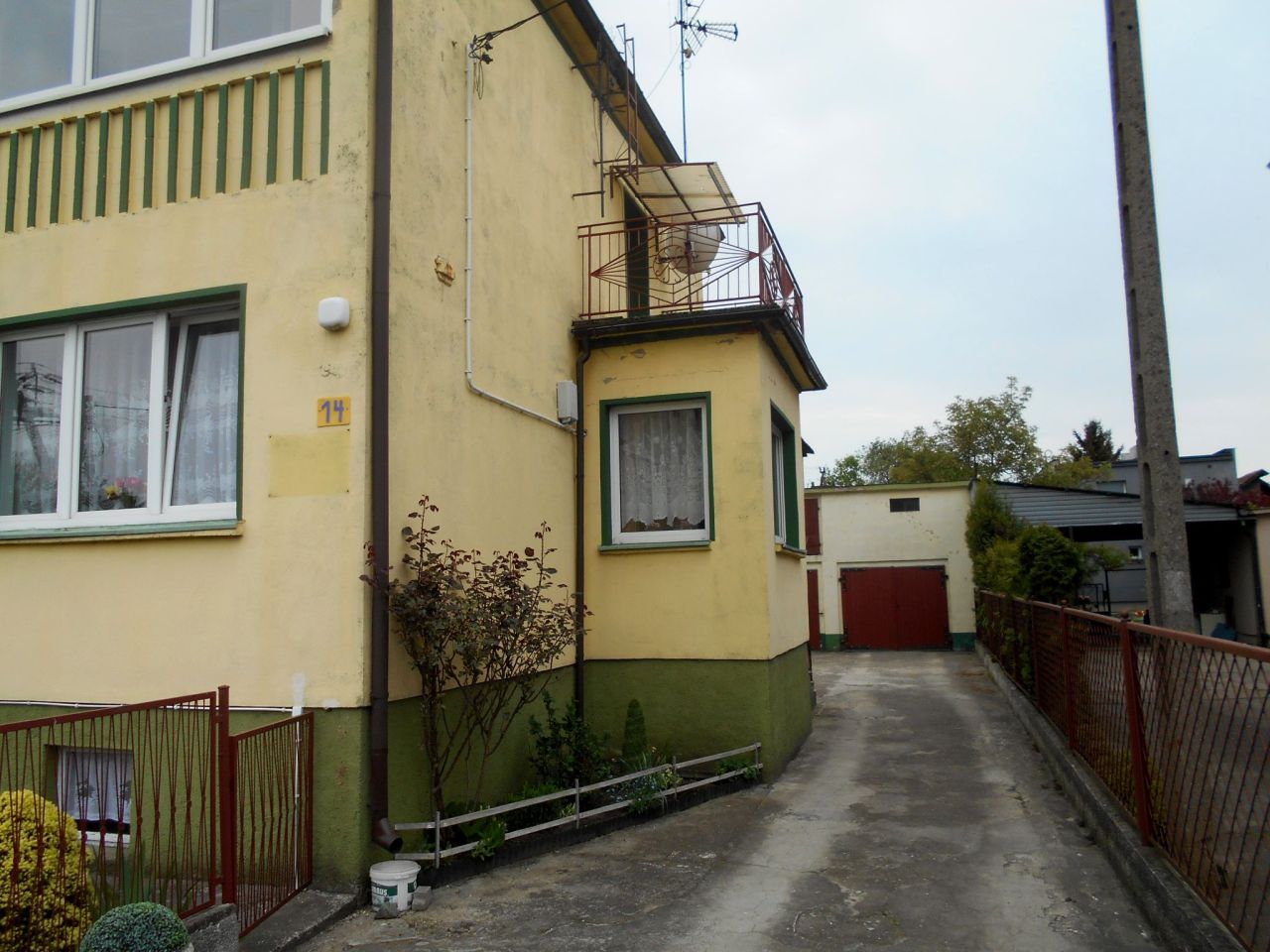 bliźniak, 4 pokoje Bielsko, ul. Kwiatowa. Zdjęcie 2