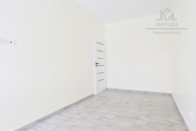 bliźniak, 5 pokoi Skowarcz. Zdjęcie 17