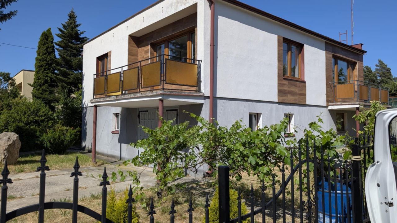 dom wolnostojący, 3 pokoje Rokocin Osiedle Polanki, Os. Polanka. Zdjęcie 1