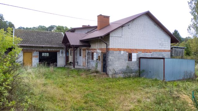 dom wolnostojący, 6 pokoi Łopuszka Mała. Zdjęcie 2
