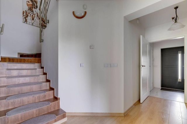 bliźniak, 5 pokoi Wólka Dworska. Zdjęcie 37