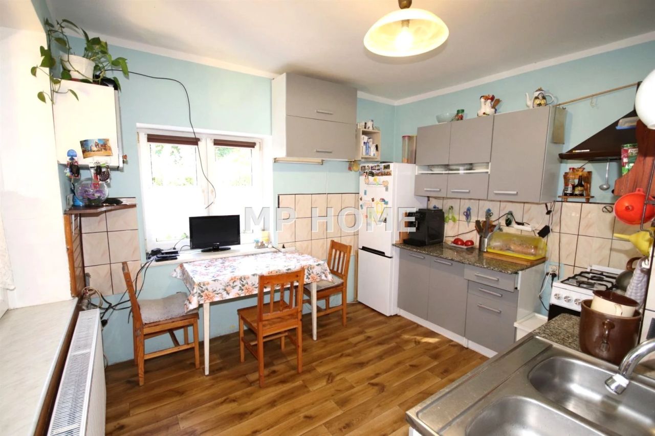 dom wolnostojący, 5 pokoi Bronów. Zdjęcie 10