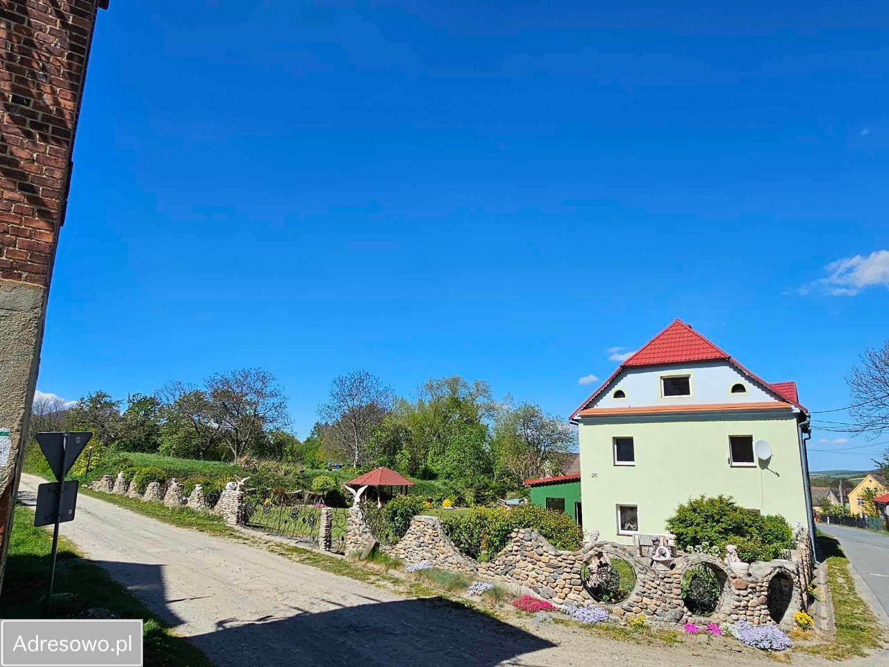 dom wolnostojący, 7 pokoi Jemna. Zdjęcie 2