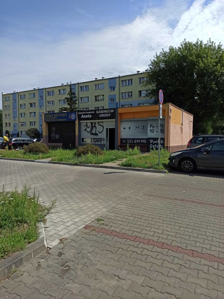 Lokal Łódź Retkinia, ul. Heleny Marusarzówny. Zdjęcie 3