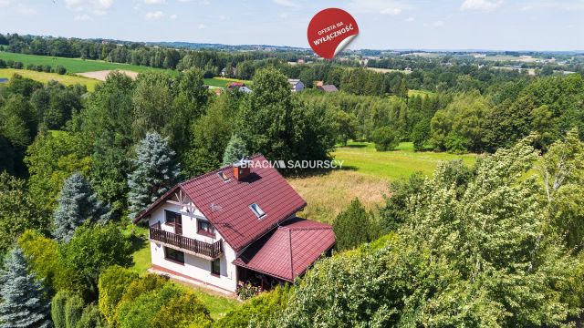 dom wolnostojący, 4 pokoje Brzeźnica. Zdjęcie 1