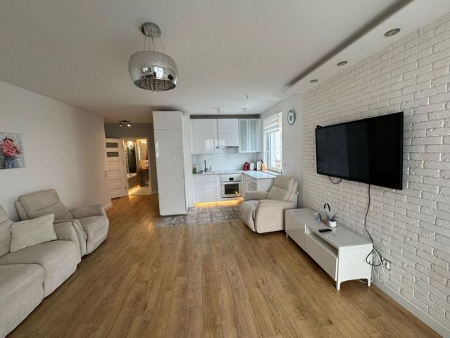 Mieszkanie 3-pokojowe Kraków Prądnik Czerwony, ul. Franciszka Bohomolca. Zdjęcie 1