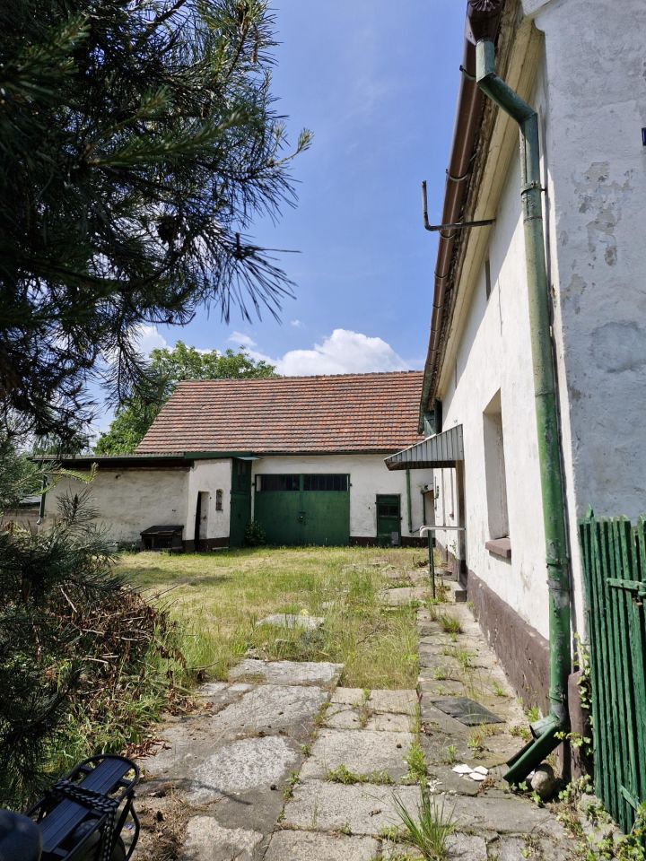 dom wolnostojący, 3 pokoje Godzikowice, brak ulicy. Zdjęcie 2