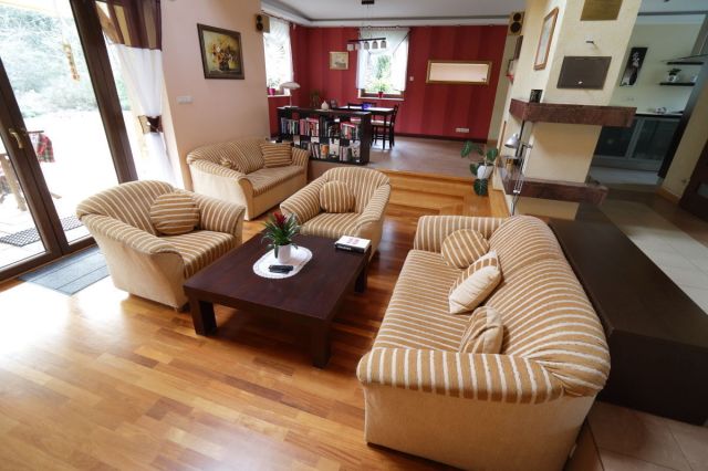 dom wolnostojący, 5 pokoi Wierzyce, os. pod Sosnami. Zdjęcie 8