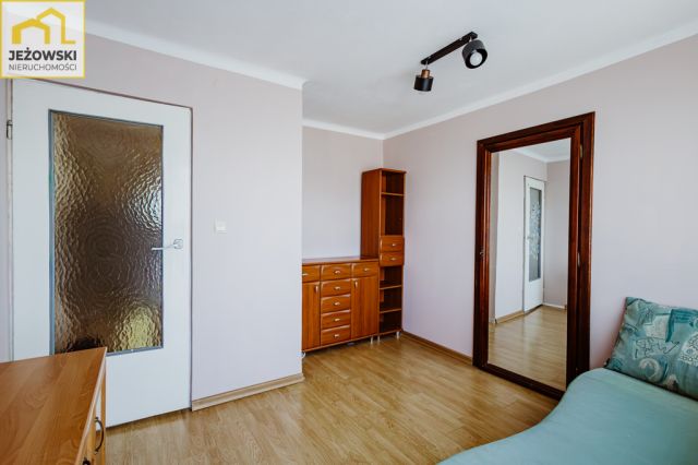 dom wolnostojący, 5 pokoi Tomaszowice. Zdjęcie 8