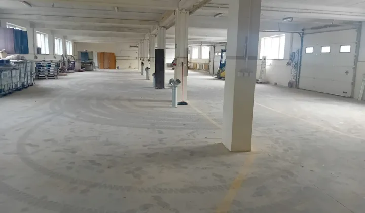 Hala/magazyn Brzeźnica