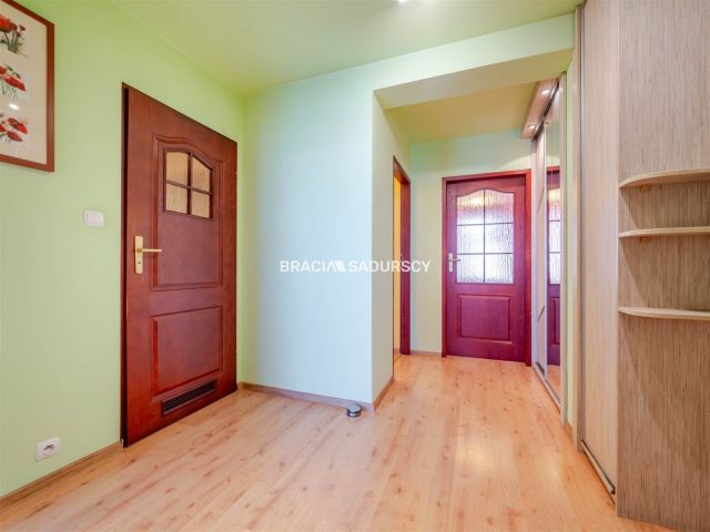 Mieszkanie 3-pokojowe Kraków Dębniki, ul. Czerwone Maki. Zdjęcie 16
