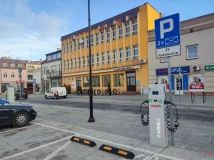 Lokal Płońsk, pl. 15 Sierpnia. Zdjęcie 1