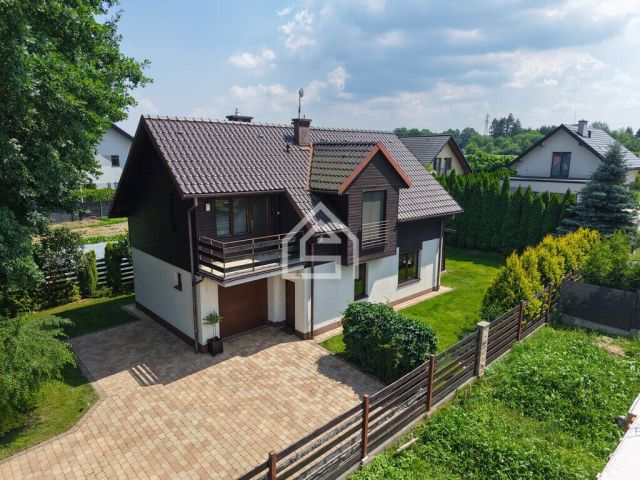 dom wolnostojący, 4 pokoje Śledziejowice. Zdjęcie 2