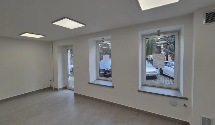 Lokal Lewin Brzeski, rynek Rynek