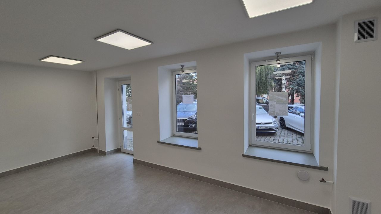 Lokal Lewin Brzeski, rynek Rynek