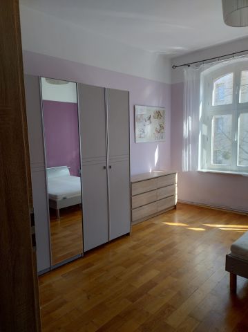 Mieszkanie 3-pokojowe Toruń Bydgoskie Przedmieście, ul. Konstantego Ildefonsa Gałczyńskiego. Zdjęcie 5