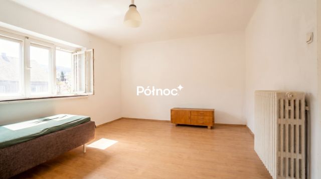 bliźniak, 4 pokoje Nowa Ruda, ul. Demokratów. Zdjęcie 3