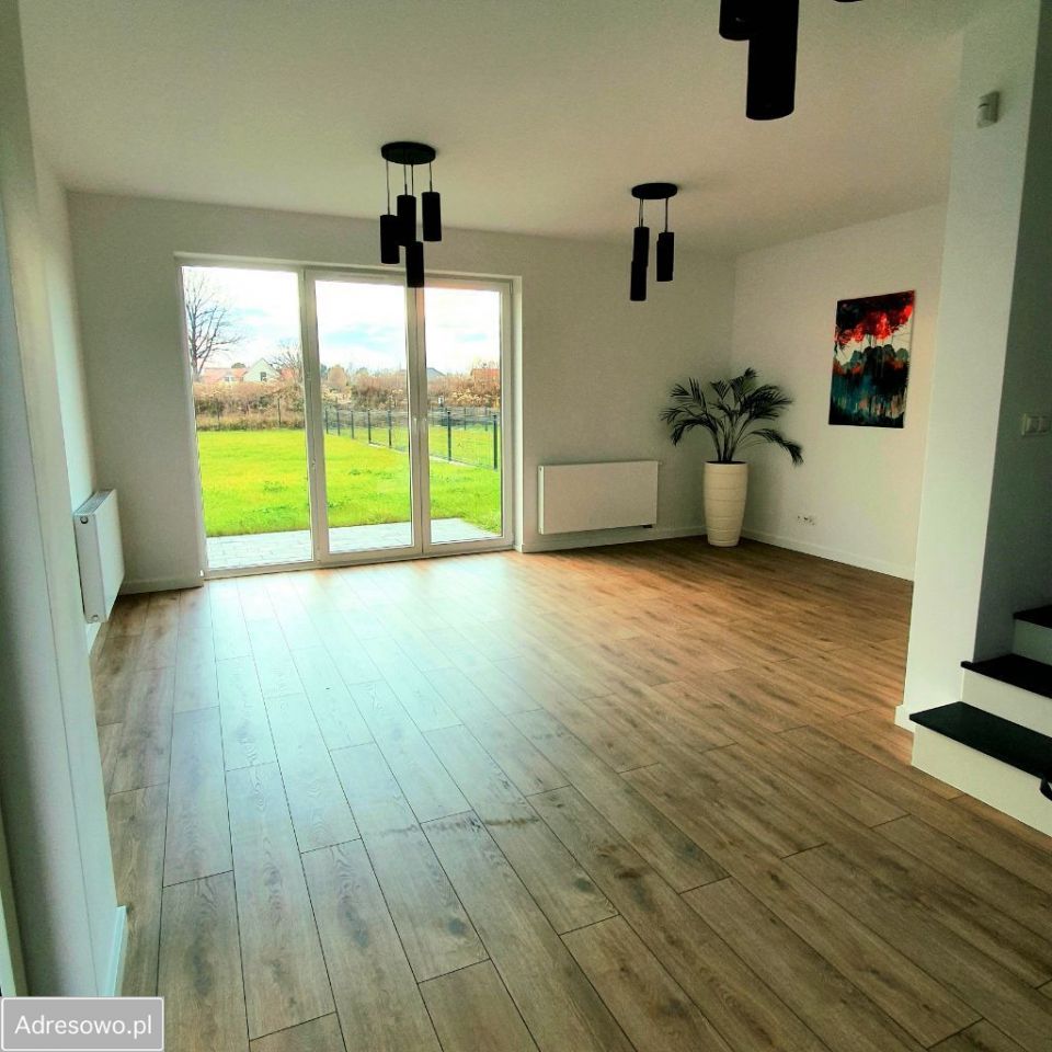 dom szeregowy, 4 pokoje Góraszka, ul. Osiedlowa