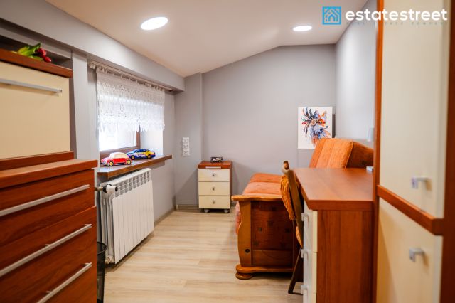 dom wolnostojący, 10 pokoi Piekary Śląskie Centrum, ul. Franciszka Żwirki. Zdjęcie 7