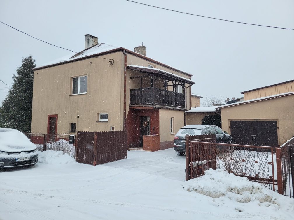 dom wolnostojący Międzyrzec Podlaski, ul. 3 Maja. Zdjęcie 1