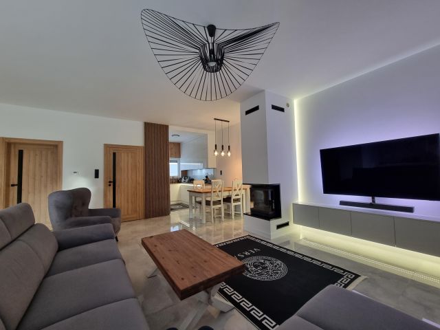 dom wolnostojący, 5 pokoi Słupsk Bolesławice, ul. Szmaragdowa. Zdjęcie 1