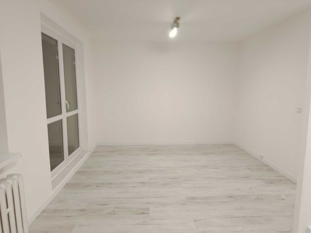 Mieszkanie 3-pokojowe Wodzisław Śląski, os. XXX-lecia PRL. Zdjęcie 1