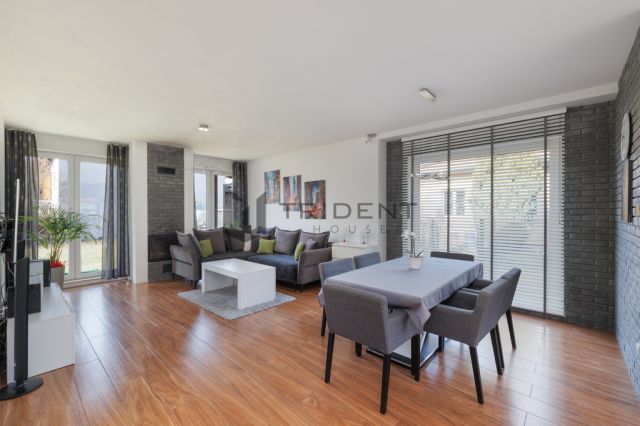 dom wolnostojący, 6 pokoi Piaseczno, ul. Zbigniewa Herberta. Zdjęcie 2