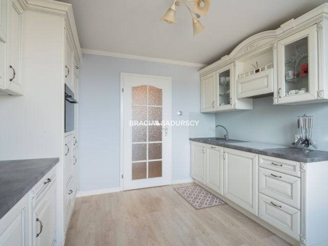 Mieszkanie 4-pokojowe Bochnia, ul. Kolejowa. Zdjęcie 5