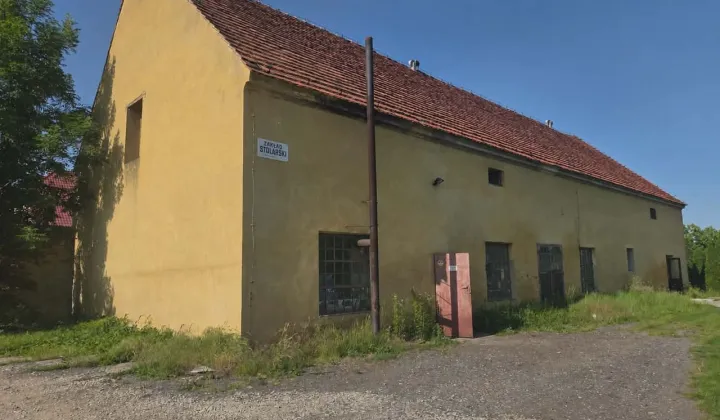 Hala/magazyn Wróblowice, ul. Lutyńska