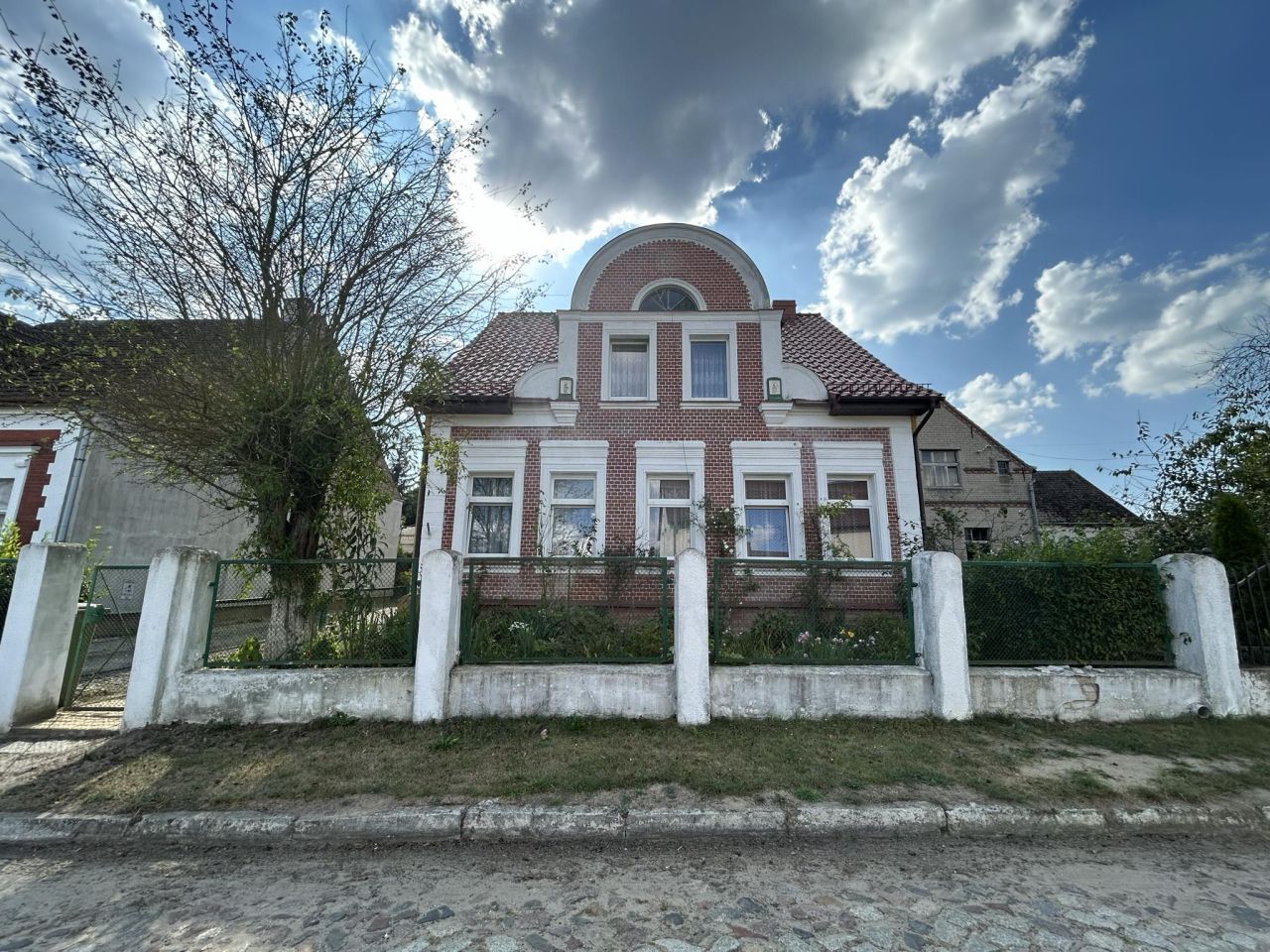 dom wolnostojący, 7 pokoi Lisie Pole