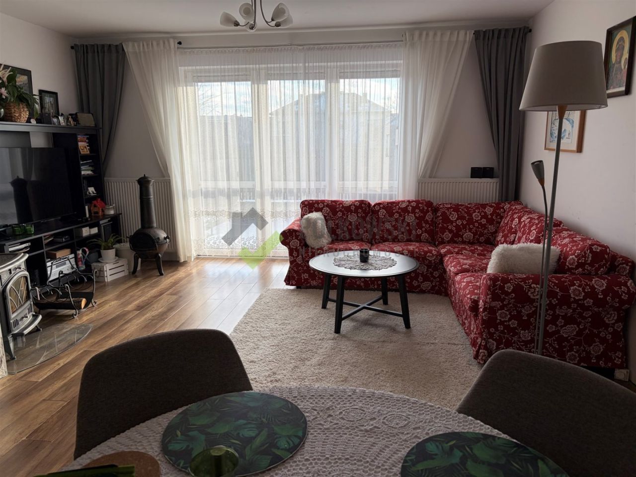 Mieszkanie 4-pokojowe Marki. Zdjęcie 1