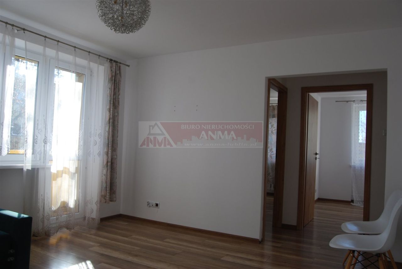 Mieszkanie 3-pokojowe Chrzanów, ul. Broniewskiego. Zdjęcie 3