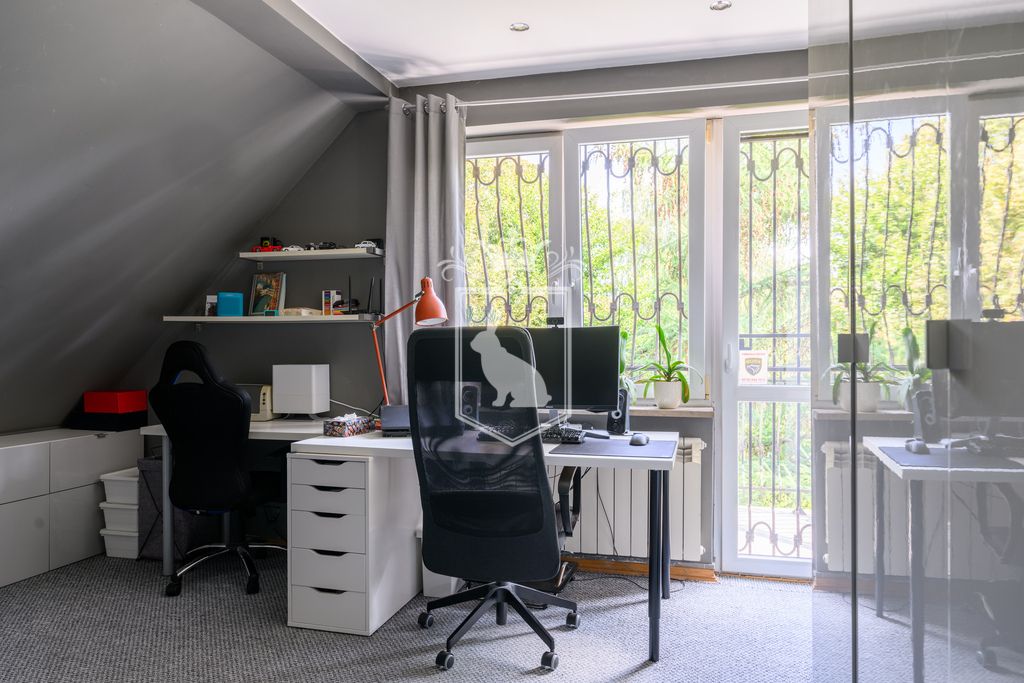 dom wolnostojący, 7 pokoi Warszawa Wesoła, ul. Brata Alberta. Zdjęcie 13