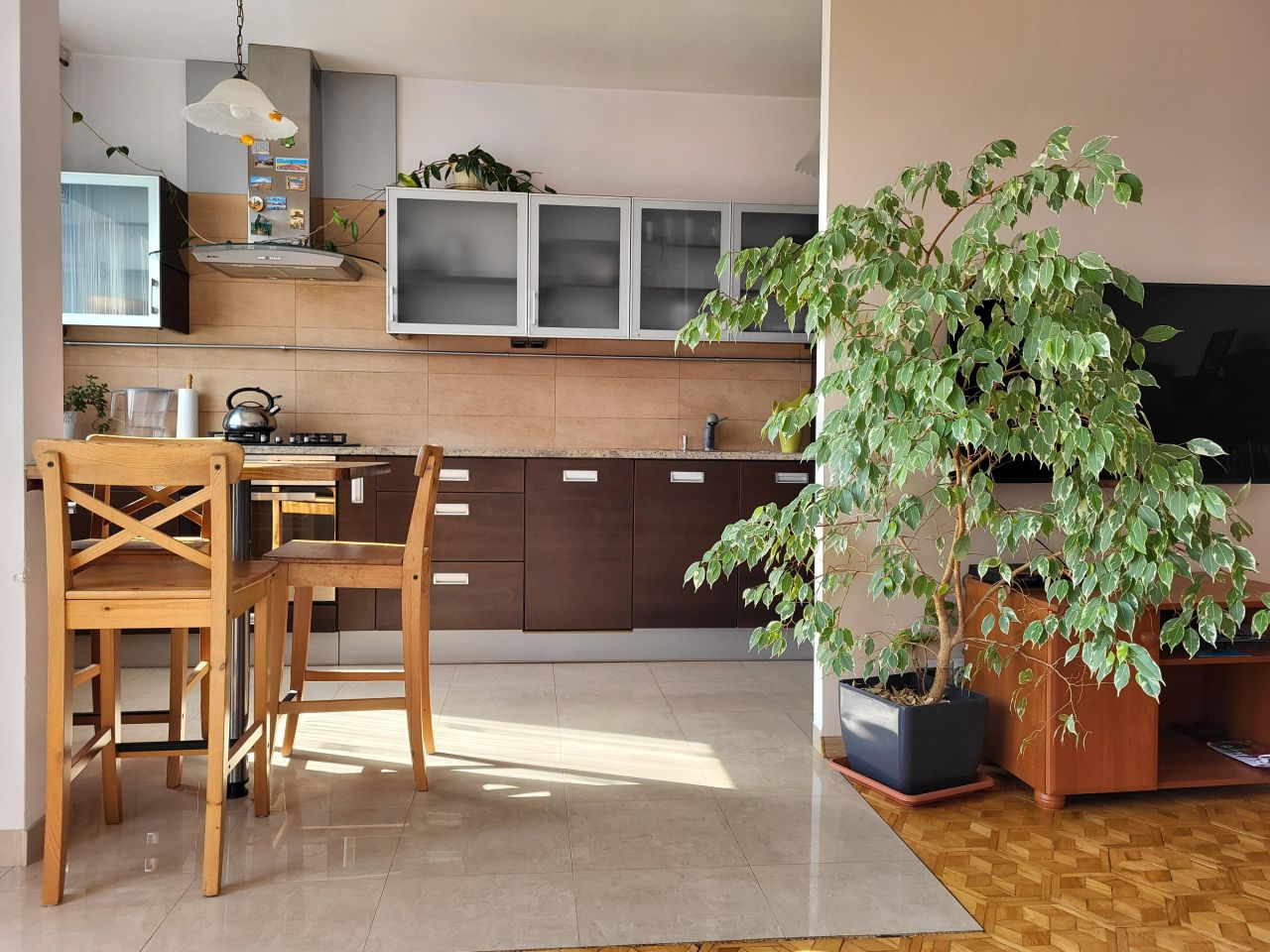 Mieszkanie 3-pokojowe Bielsko-Biała Osiedle Karpackie, Morskie Oko. Zdjęcie 2