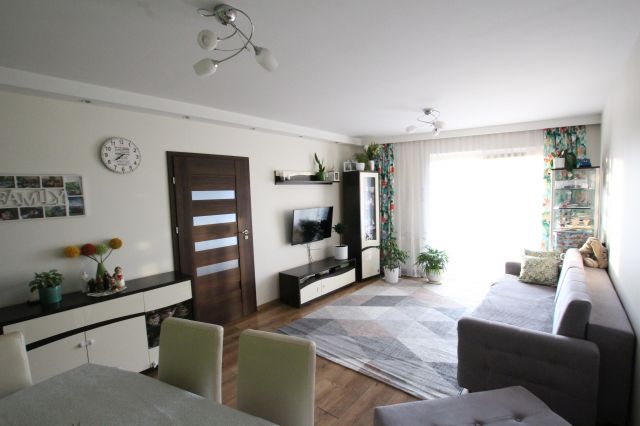 Mieszkanie 3-pokojowe Siechnice, ul. Marszałka Józefa Piłsudskiego. Zdjęcie 1