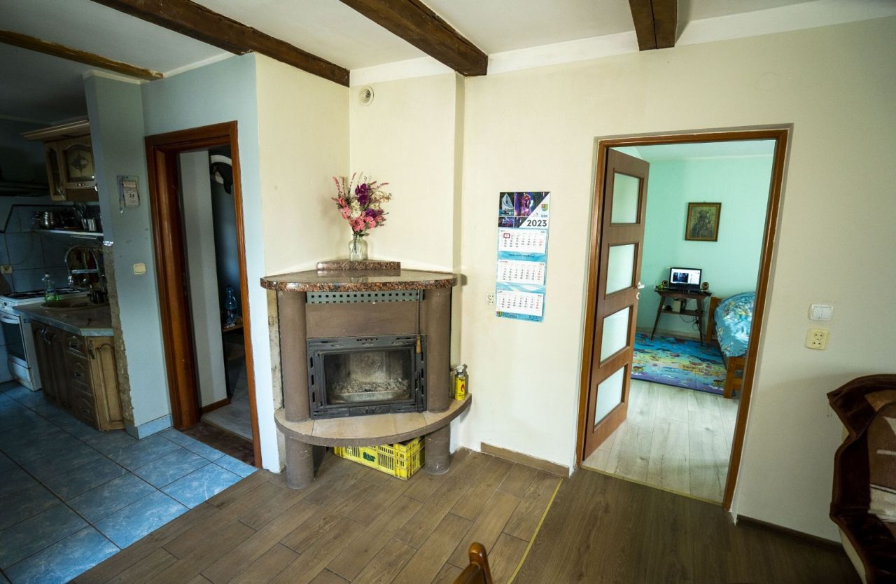 gospodarstwo, 5 pokoi Trzcinisko. Zdjęcie 11