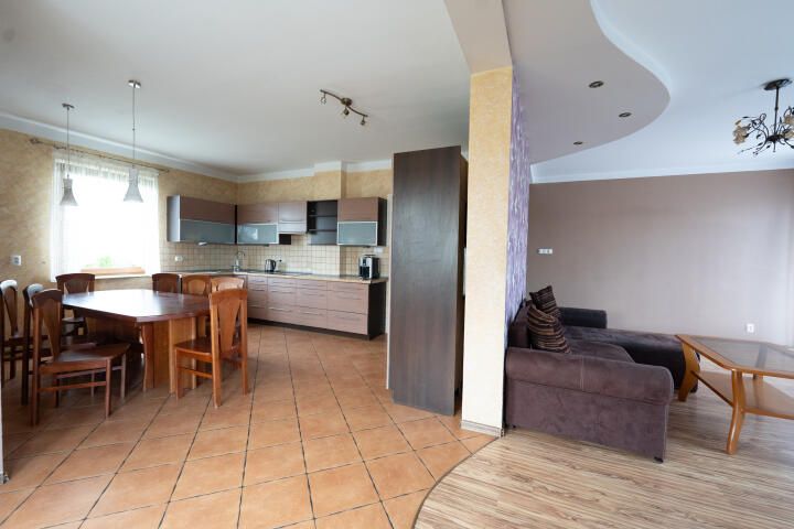 dom wolnostojący, 6 pokoi Wikielec. Zdjęcie 12