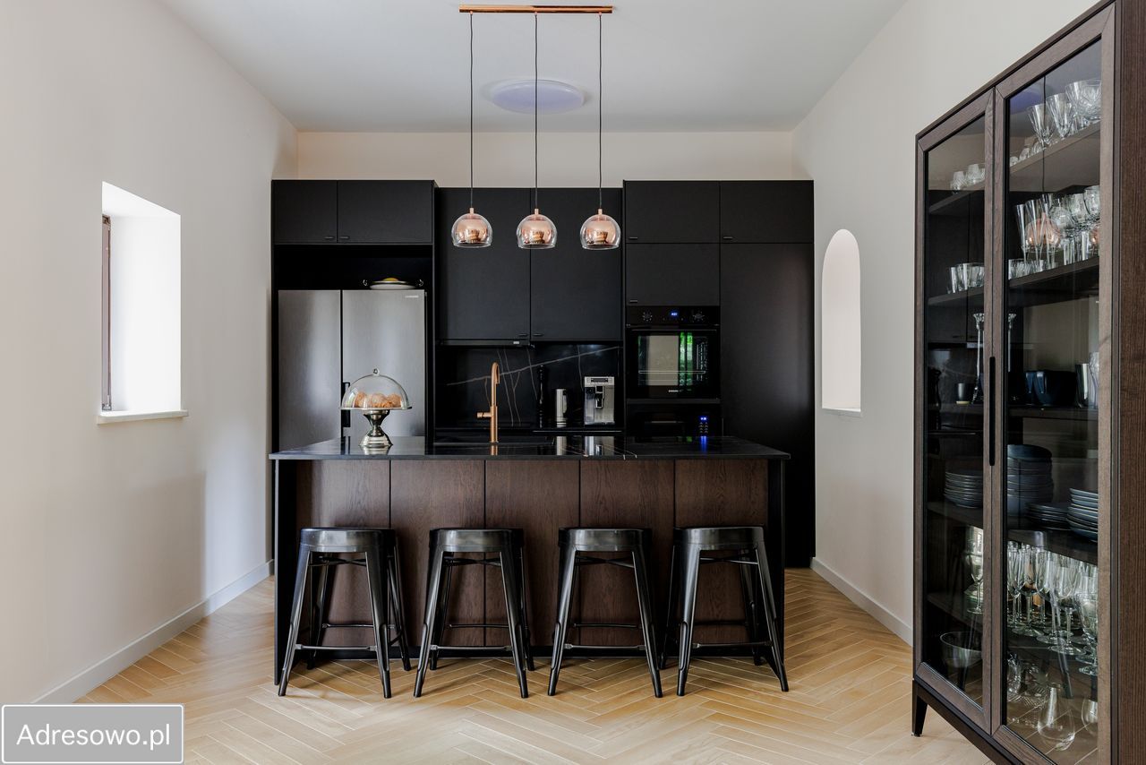 dom wolnostojący, 10 pokoi Konstancin-Jeziorna, ul. Aleja Wojska Polskiego. Zdjęcie 14