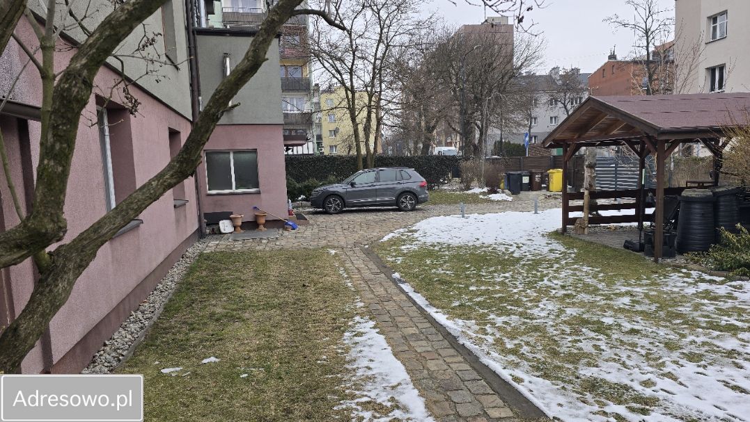 dom wolnostojący, 2 pokoje Świętochłowice, ul. Pocztowa. Zdjęcie 3