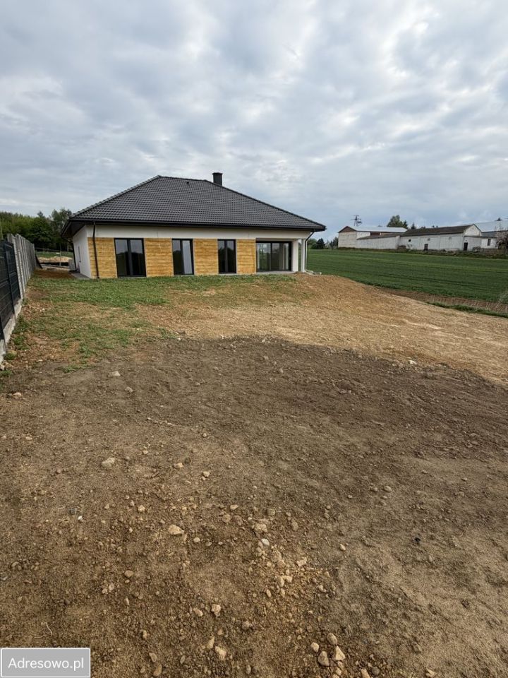 dom wolnostojący, 4 pokoje Jakubowice Konińskie-Kolonia, ul. Nowowiejska. Zdjęcie 2