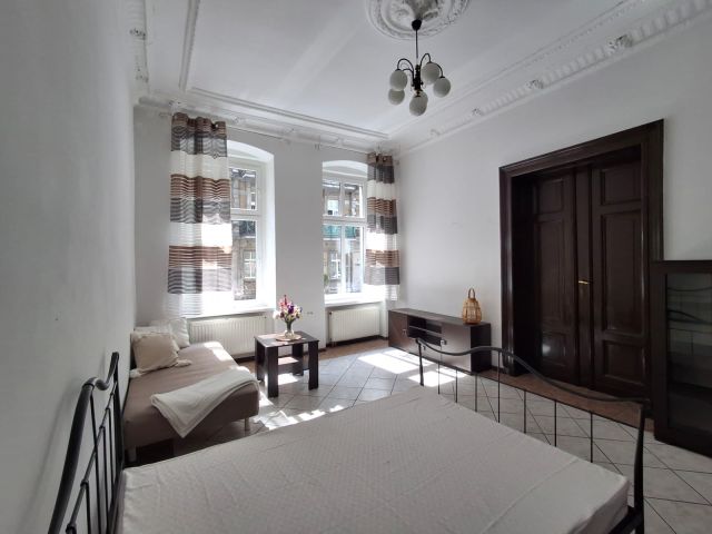 Mieszkanie 3-pokojowe Wrocław Krzyki, ul. Miernicza. Zdjęcie 1