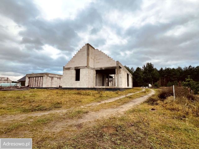 dom wolnostojący, 4 pokoje Nowe Wymyśle. Zdjęcie 1