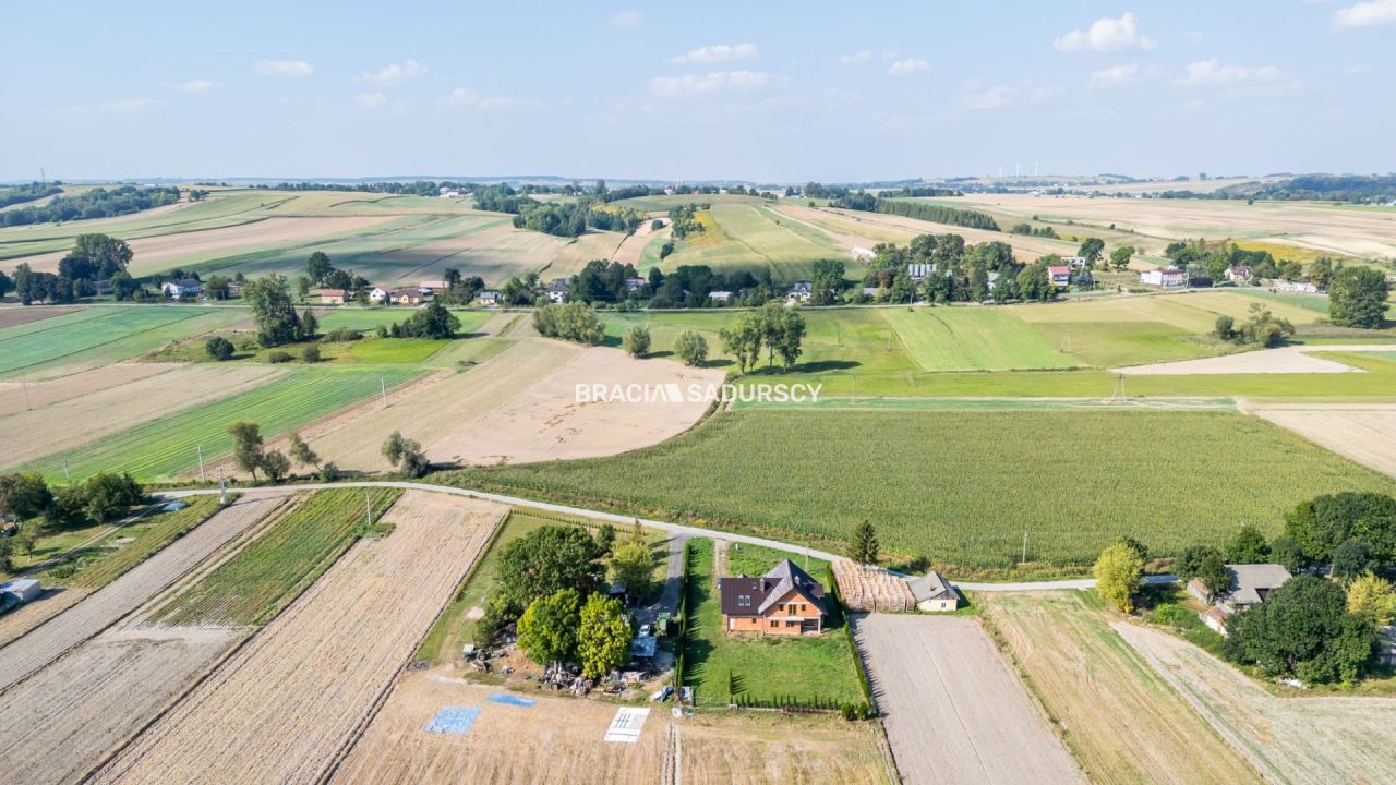 dom wolnostojący, 6 pokoi Pojałowice. Zdjęcie 4