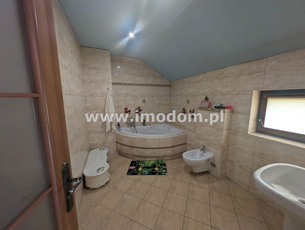 dom wolnostojący, 7 pokoi Marcinów. Zdjęcie 14