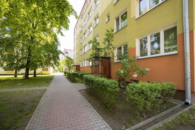 Mieszkanie 3-pokojowe Warszawa Ursus, ul. Orląt Lwowskich. Zdjęcie 2