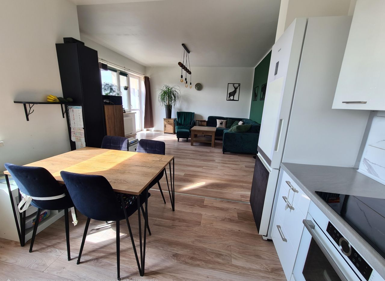 Mieszkanie 3-pokojowe Ostrów, Ostrów. Zdjęcie 9